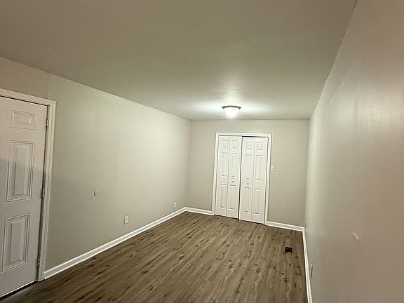 3rd image of 5616 Cruce Rd