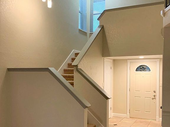 3rd image of 3740 Okeechobee Cir