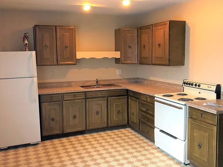 230 Harrison St — Photo 1