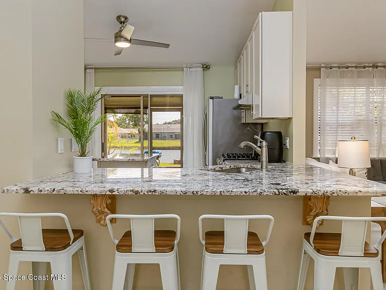 4361 Silver Lake Dr — Photo 10