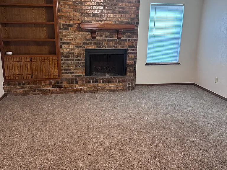 2720 Zachary Pl — Photo 2