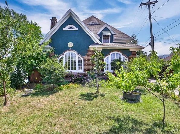 13 Pelham Dr, Buffalo, NY 14214