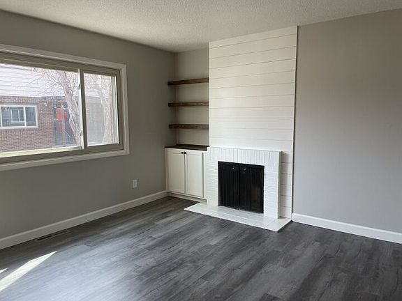 4th image of 1600 Avenue E APT 7