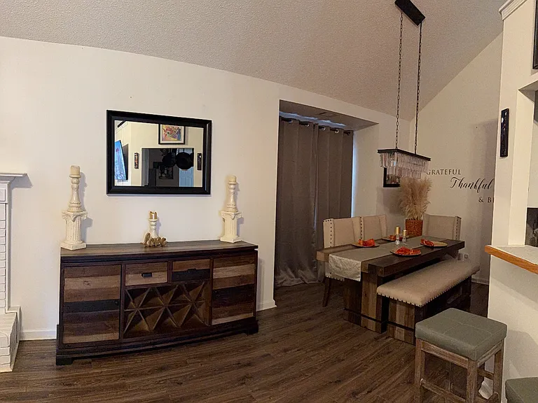 1081 Maria Dr #A — Photo 12