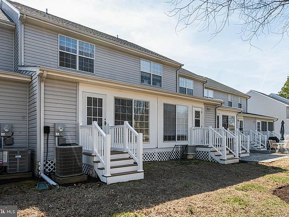 4th image of 38174 Beachwood Ct #E19