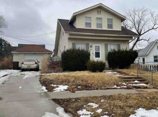 8 N 11th St, Marshalltown, IA 50158