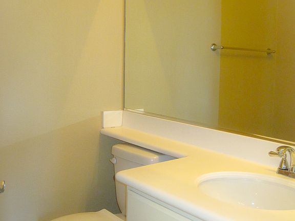3rd image of 27448 Acacia Dr
