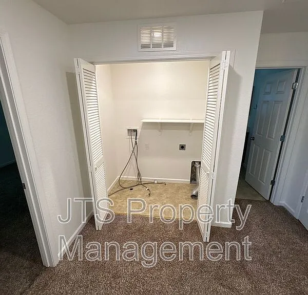 451 Ashwick Loop — Photo 9