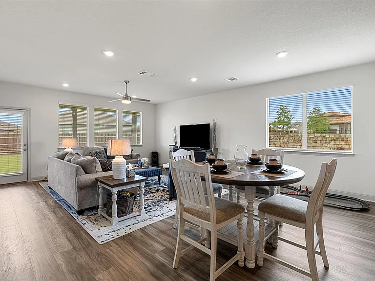 16401 Coratina Dr — Photo 19