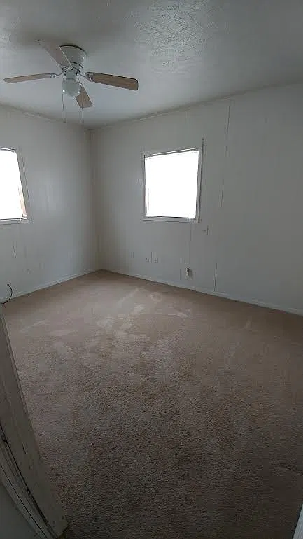 2 bed, $1,000 — Photo 2