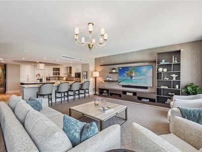 13665 Vanderbilt DR #304, Naples, FL, 34110