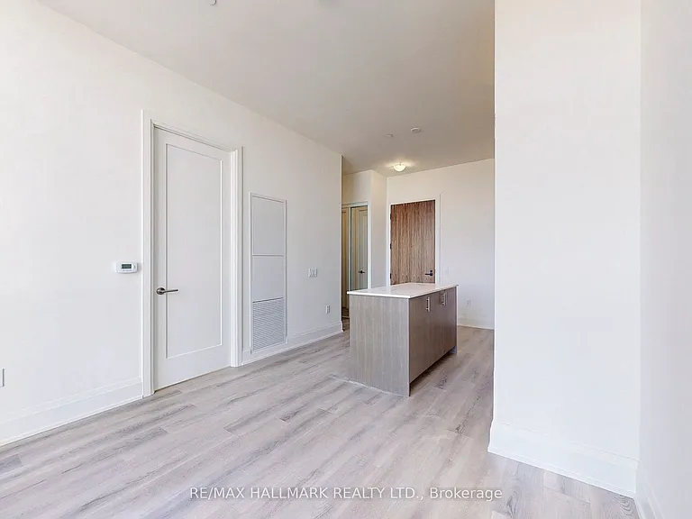 509 Dundas St W #806 — Photo 10