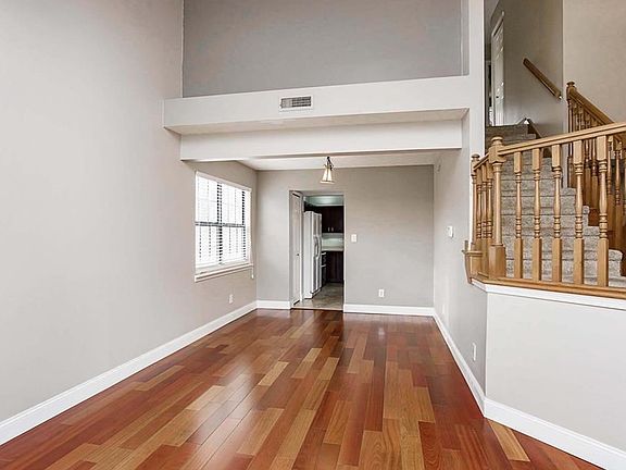 4th image of 5567 Lake Knoll Way