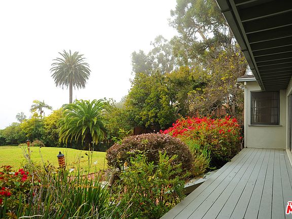 5th image of 16924 W Sunset Blvd