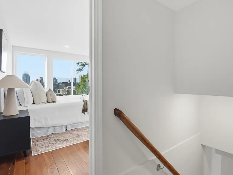 525 Boal St — Photo 3