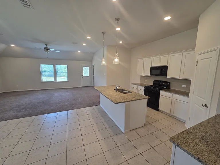 1512 Springtree Dr — Photo 15