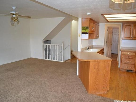 2nd image of 2327 Fairway Dr Unit 19