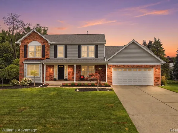 763 Banbury Ct, Milford, MI 48381