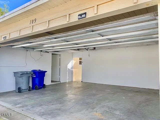 109 E Channel Islands Blvd — Photo 7