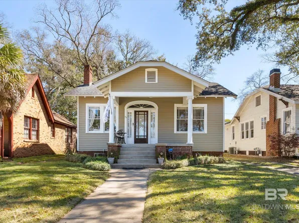 32 Blacklawn St, Mobile, AL 36604