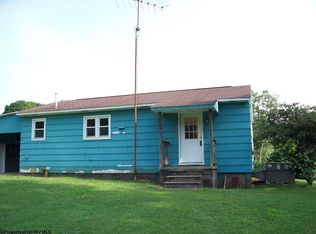 38 Wayback Ln, Bridgeport, WV 26330