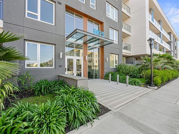 3rd image of 5925 Charlotte Dr Unit 201