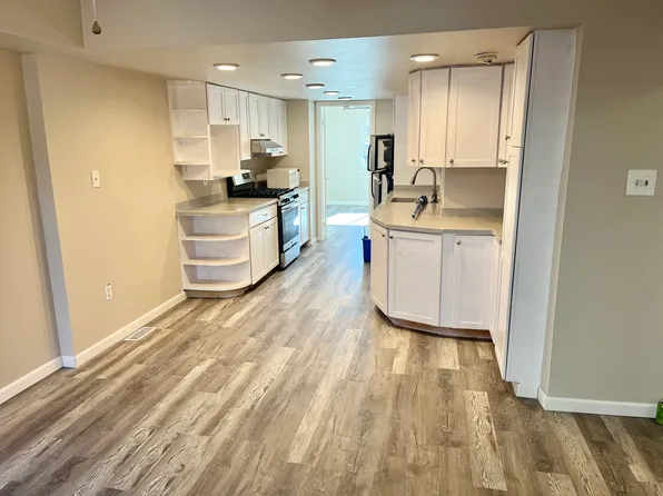 20422 Waters Point Ln, Germantown, MD 20874