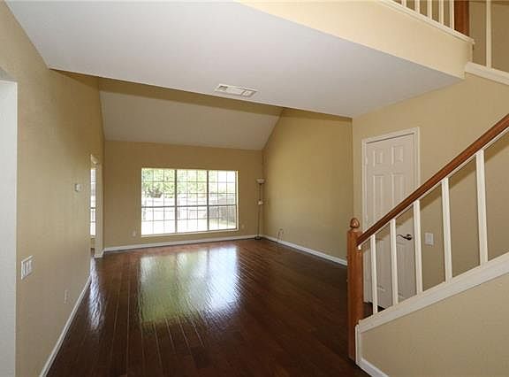 4th image of 2528 Country Creek Ln