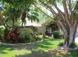 3710 SE 6th Ave, Cape Coral, FL 33904