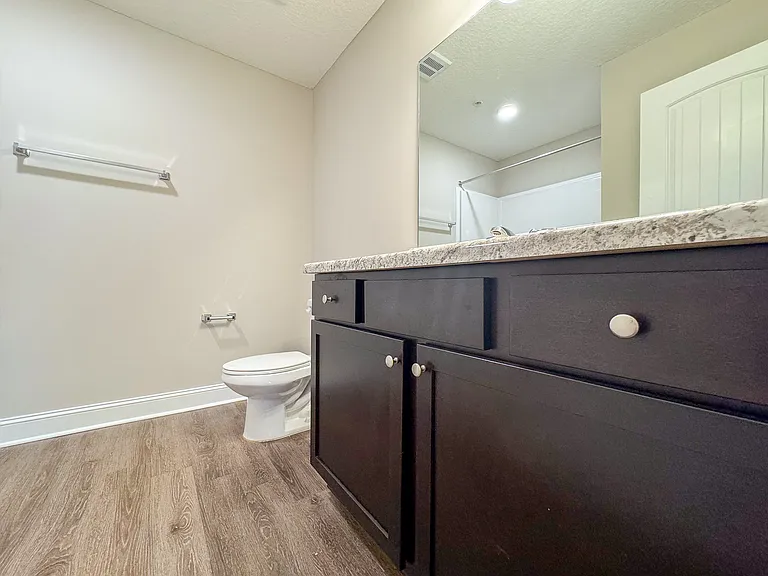 Wyngrove Apartments — Photo 43
