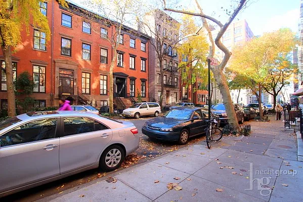 Rented by Hecht Group | media 30