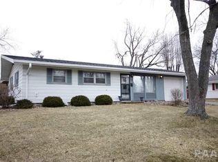 1925 W Austin Dr, Peoria, IL
