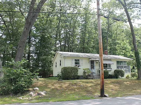 55 Standring St, Cumberland, RI 02864