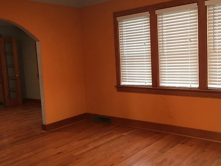 511 Cutler St — Photo 3