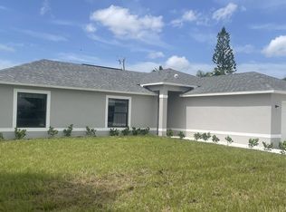 136 SE 25th Ter, Cape Coral, FL 33904