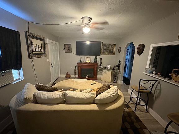 3rd image of 101 E 28th Street