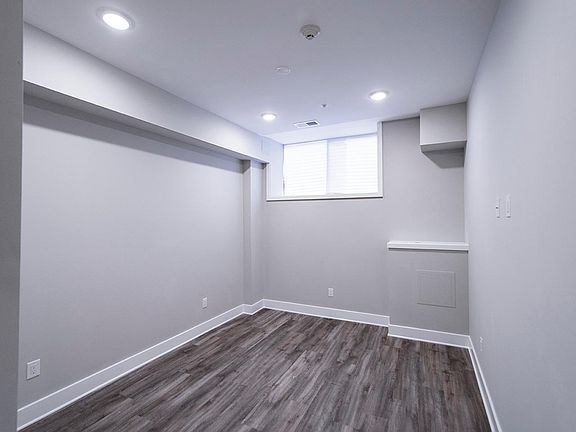 5th image of 1607 Catharine St