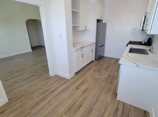 111 Hamlet St APT 210, Los Angeles, CA 90042