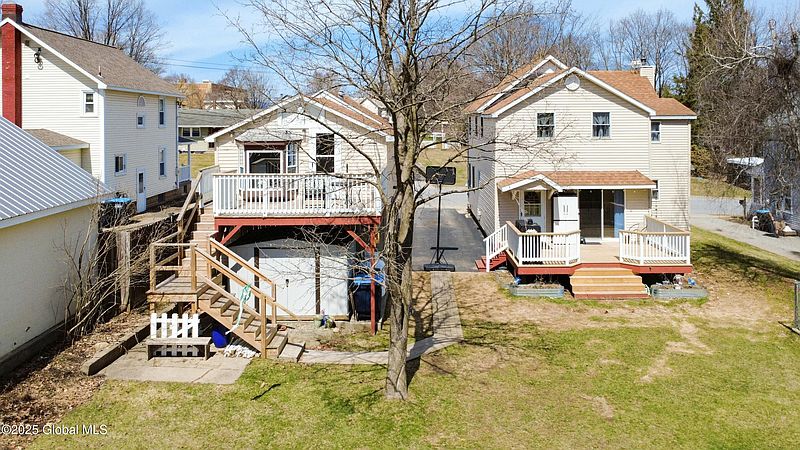 2nd image of 116 Walnut Street