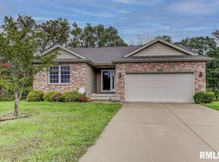 3008 Andy Rd, Springfield, IL 62702