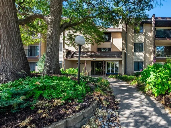1690 Highway 36 W APT 118, Roseville, MN 55113
