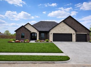 3508 Scissortail Ln, Chickasha, OK 73018