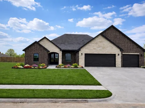 3508 Scissortail Ln, Chickasha, OK 73018