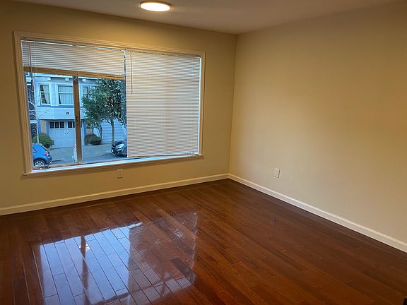 2nd image of 2144 Grove St APT 1