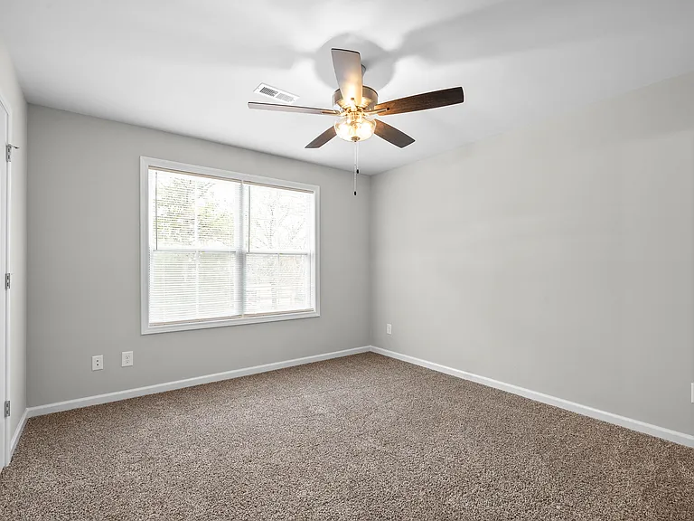 905 Center Rd #A — Photo 20
