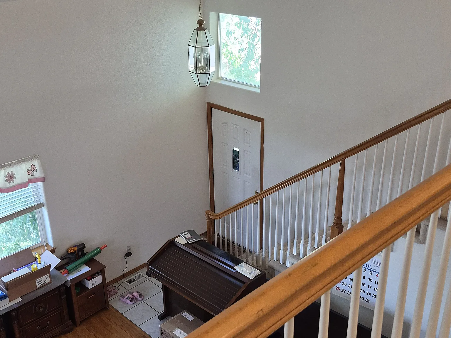 5 bed, 3.5 bath, 1816 sqft, $3,300 — Photo 2