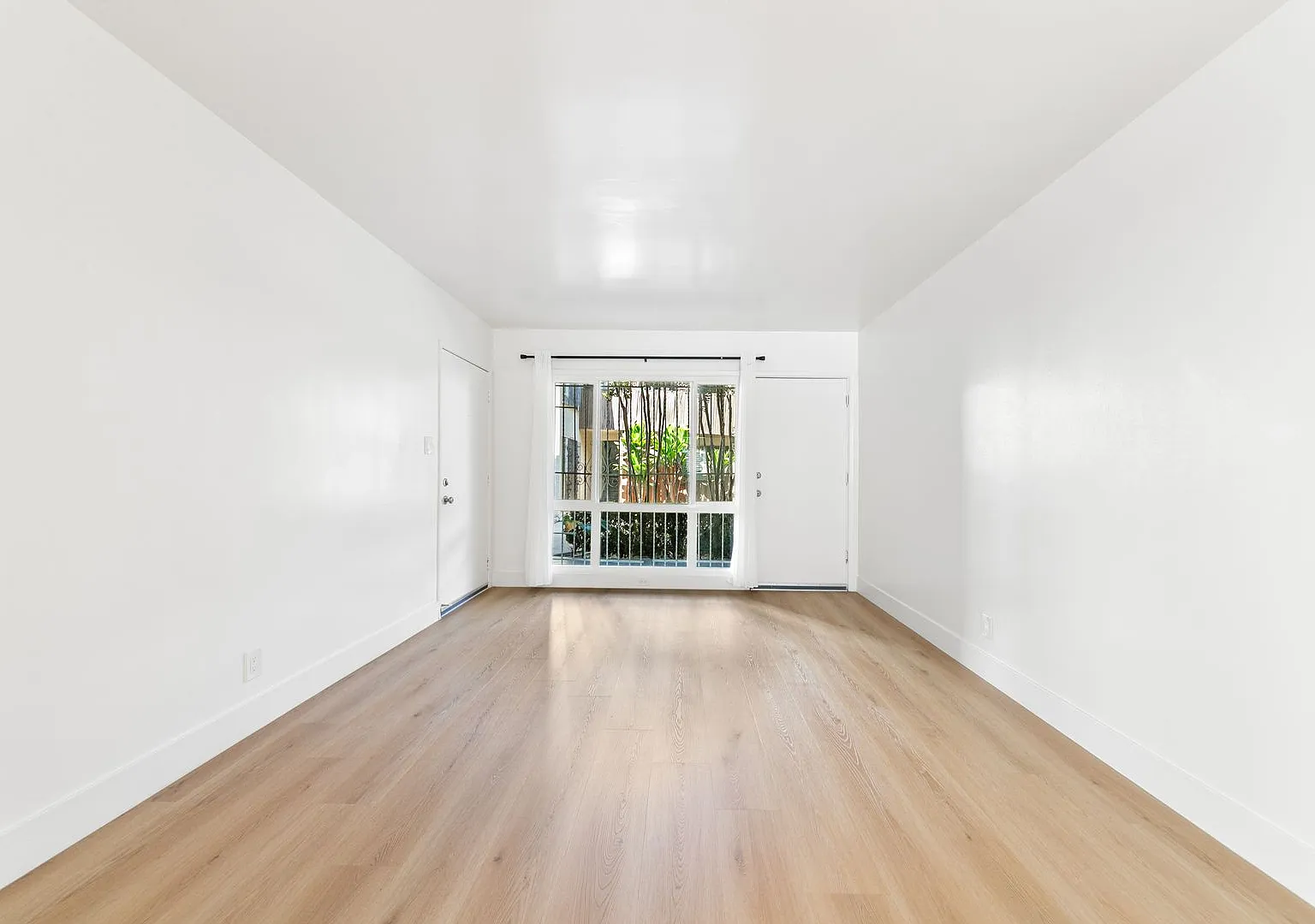 4004 Palmwood Drive — Photo 3