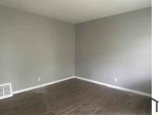 3 bed, 897 sqft, $1,275 — Photo 3