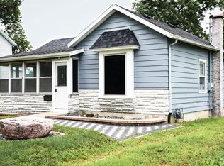 131 W Division St, Amboy, IL 61310