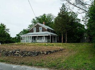 362 Seapowet Ave, Tiverton, RI 02878